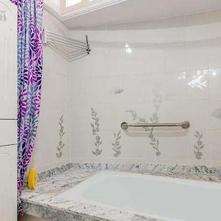 Apartment 1-bedroom With Panoramic Ocean View Ph13 *